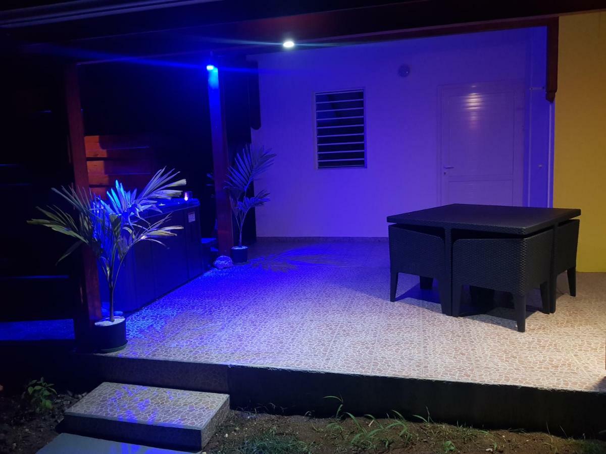 L'ALIZÉE&SPA Jacuzzi privatif haut de gamme Sainte-Rose Extérieur photo
