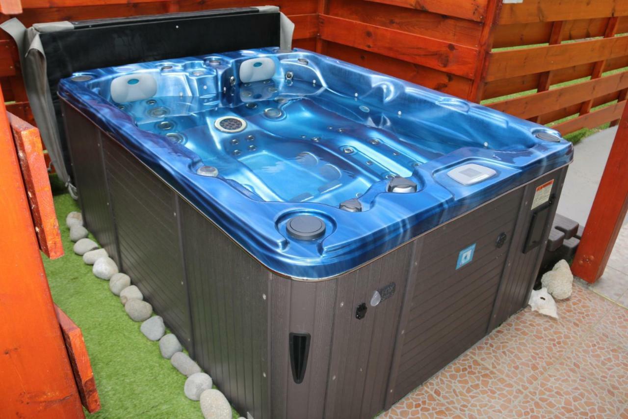 L'ALIZÉE&SPA Jacuzzi privatif haut de gamme Sainte-Rose Extérieur photo